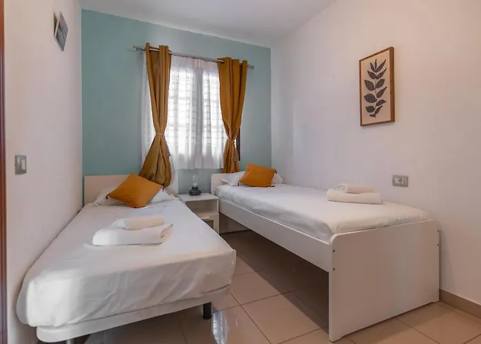 Atlantic Apartment *