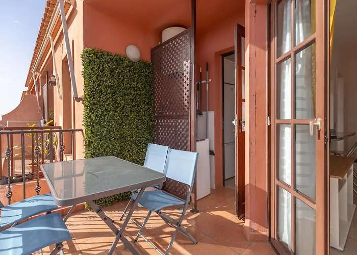 Atlantic Apartment *