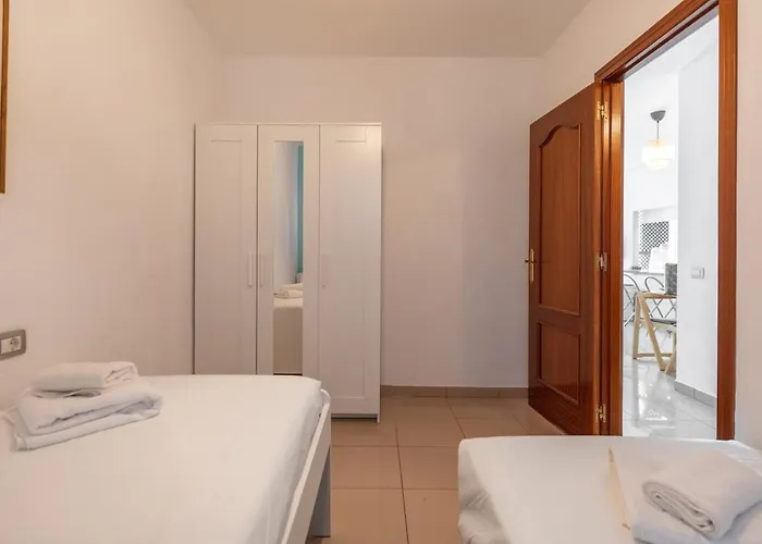 Atlantic Apartment *